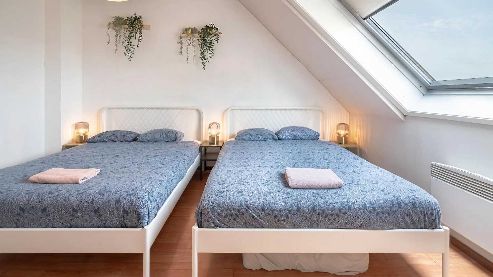 Bright And Central Antwerp Apartments