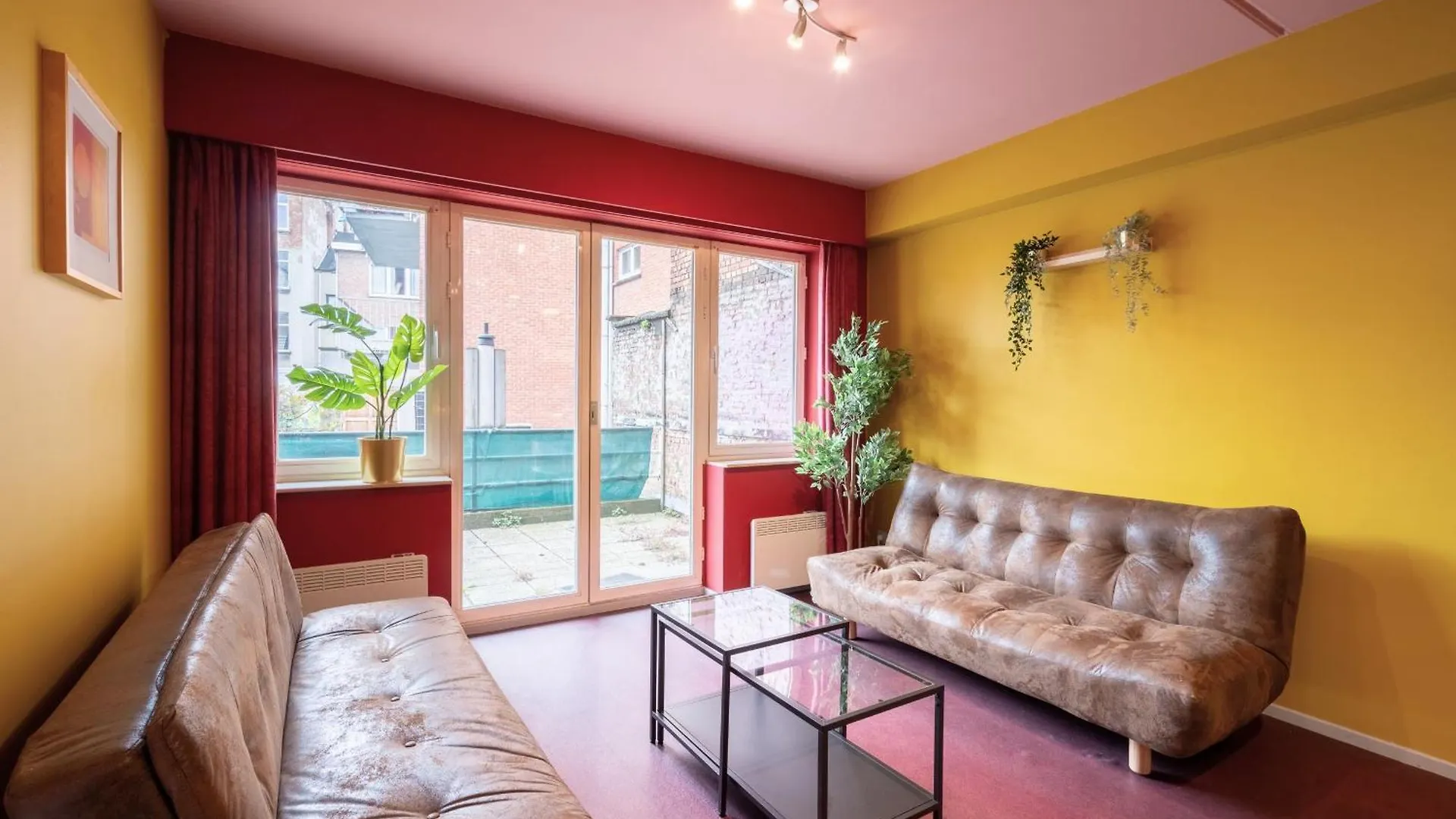 Bright And Central Antwerp Apartments